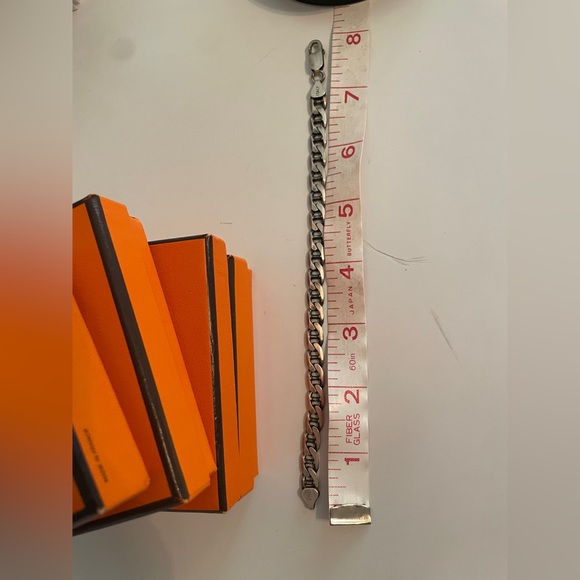 AUTHENTIC Hermes palladium lock and key:
Sterling silver bracelet - Picture 10 of 11